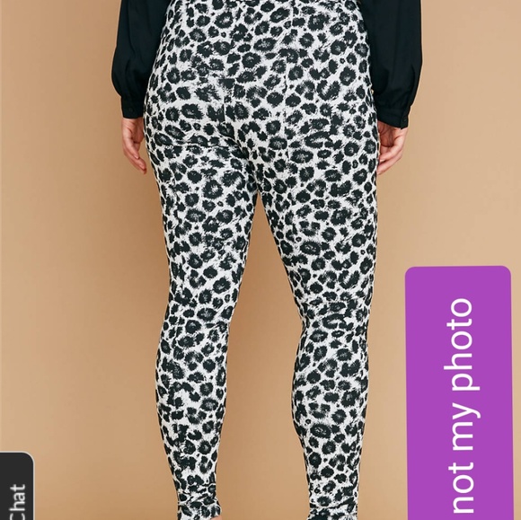 The Allie Pant by Lane Bryant NWT - Picture 3 of 6